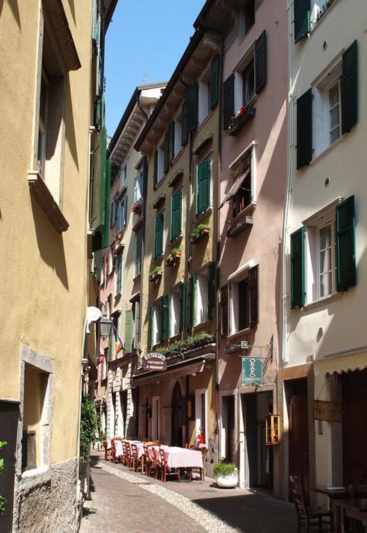 Albergo La Montanara Riva del Garda Exterior photo